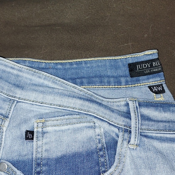 Judy blue jeans - Picture 2 of 3